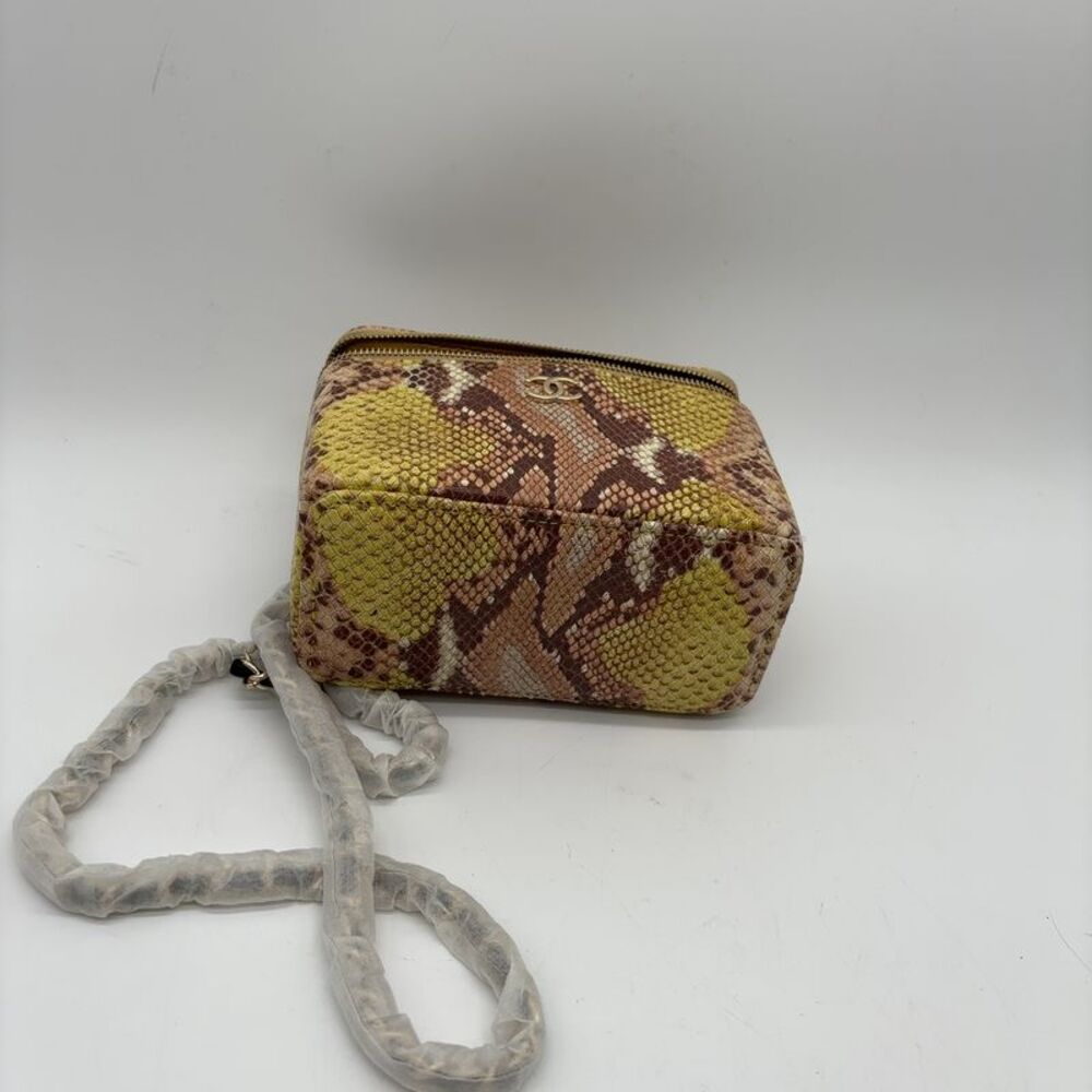Chanel Yellow Python-Pattern Bag w/Chain Strap - Picture 4 of 4